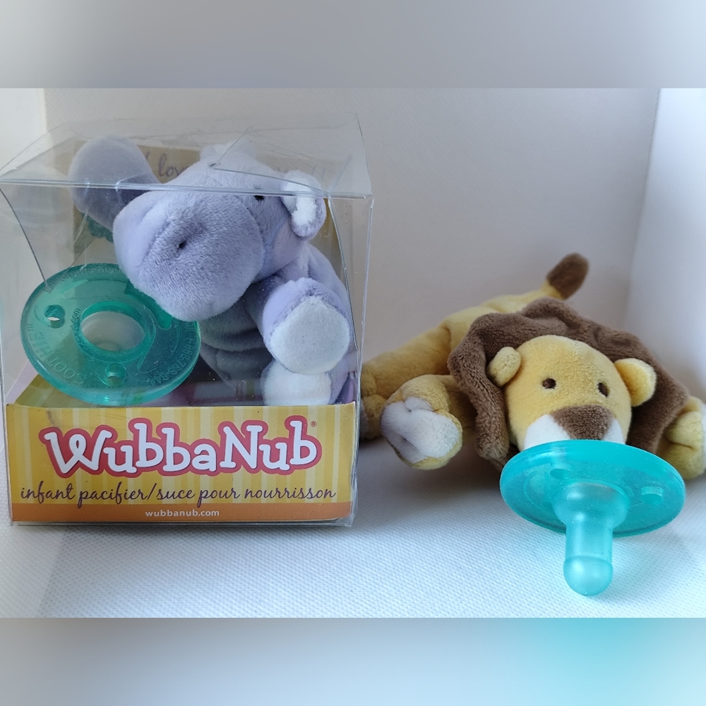 WubbaNub plush pacifiers set of 2